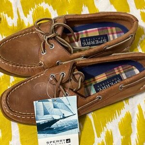 Sperry womens Tan Leather Boat Shoes